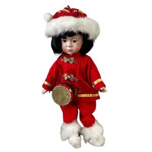 Seymour Mann Asian Chinese Lien Wha 16" Porcelain Doll with Drum Vintage 1990